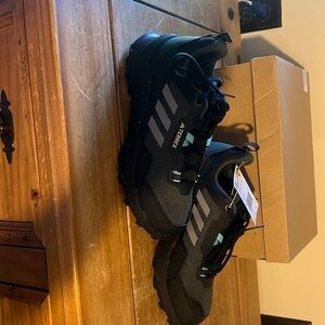 Adidas Terrex ax4  size 6.5 hiking sneakers
